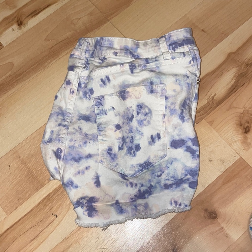 Wild fable tie dyed blue and white shorts GUC